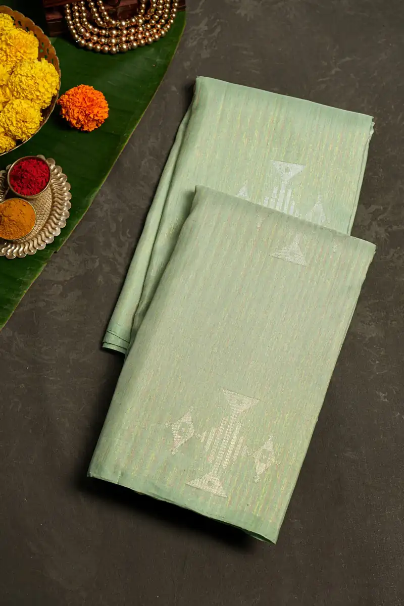 Kanchipuram Silk Dual Colour Saree